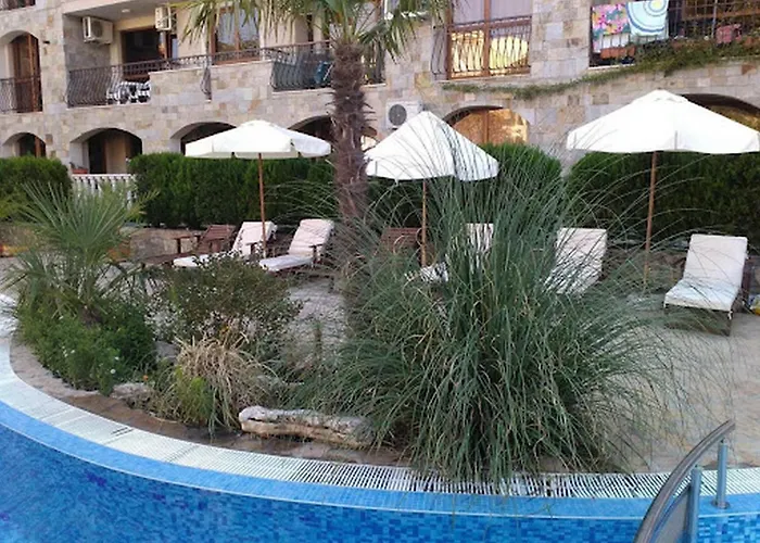 Menada Kalia * Slantchev Briag